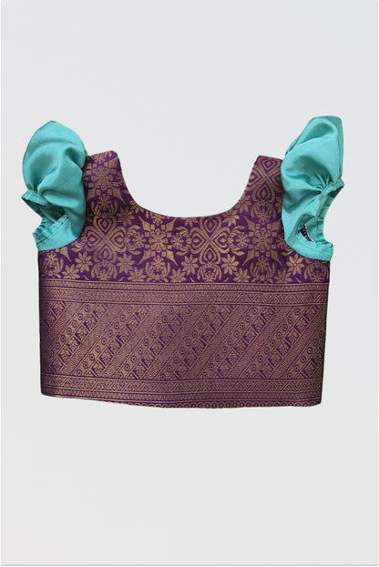 Short sleeved pattu pavadai