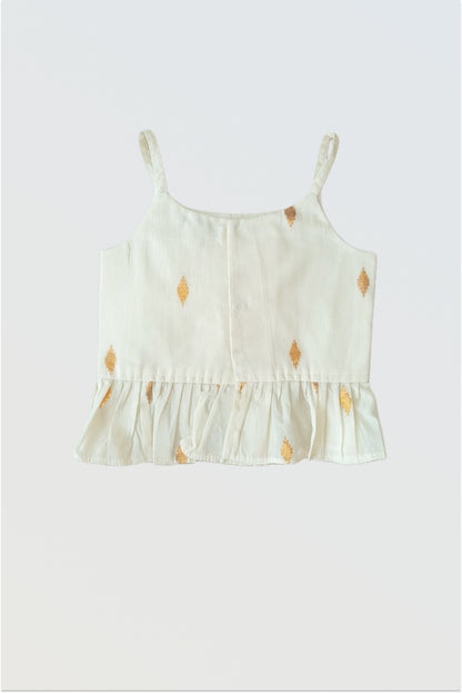 Close up of kasavu strappy choli with frilled hem and hook closure